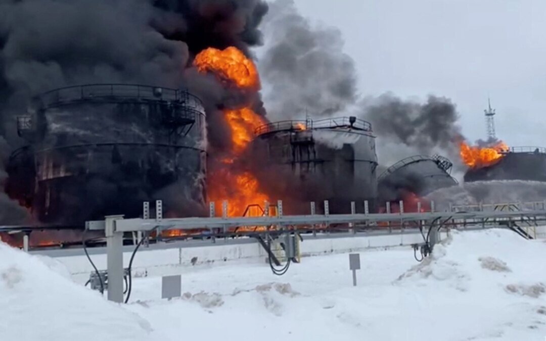 Ucrania lanzó un devastador ataque a uno de los principales puertos petroleros de Rusia