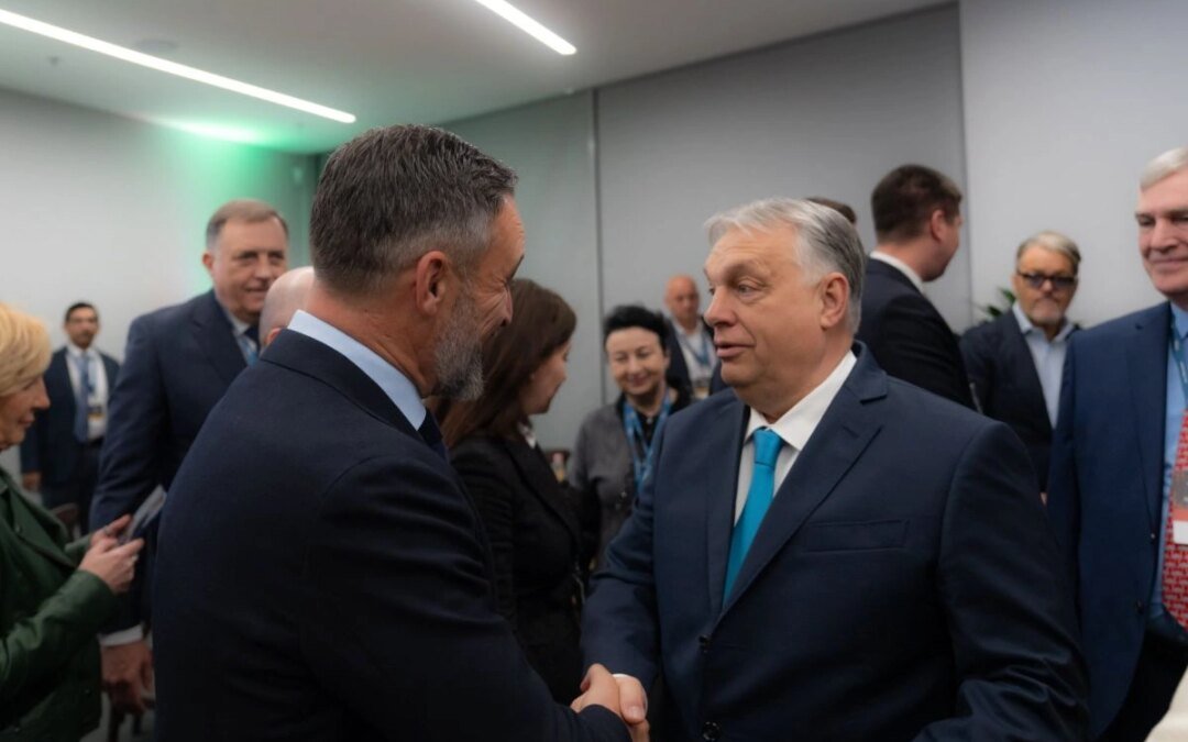 Abascal agradeció a Viktor Orbán por proteger europa