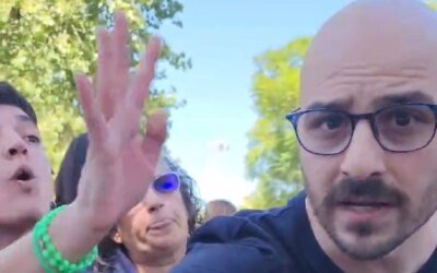 Un docente kirchnerista atacó brutalmente a estudiantes en la Universidad Nacional de Lanús