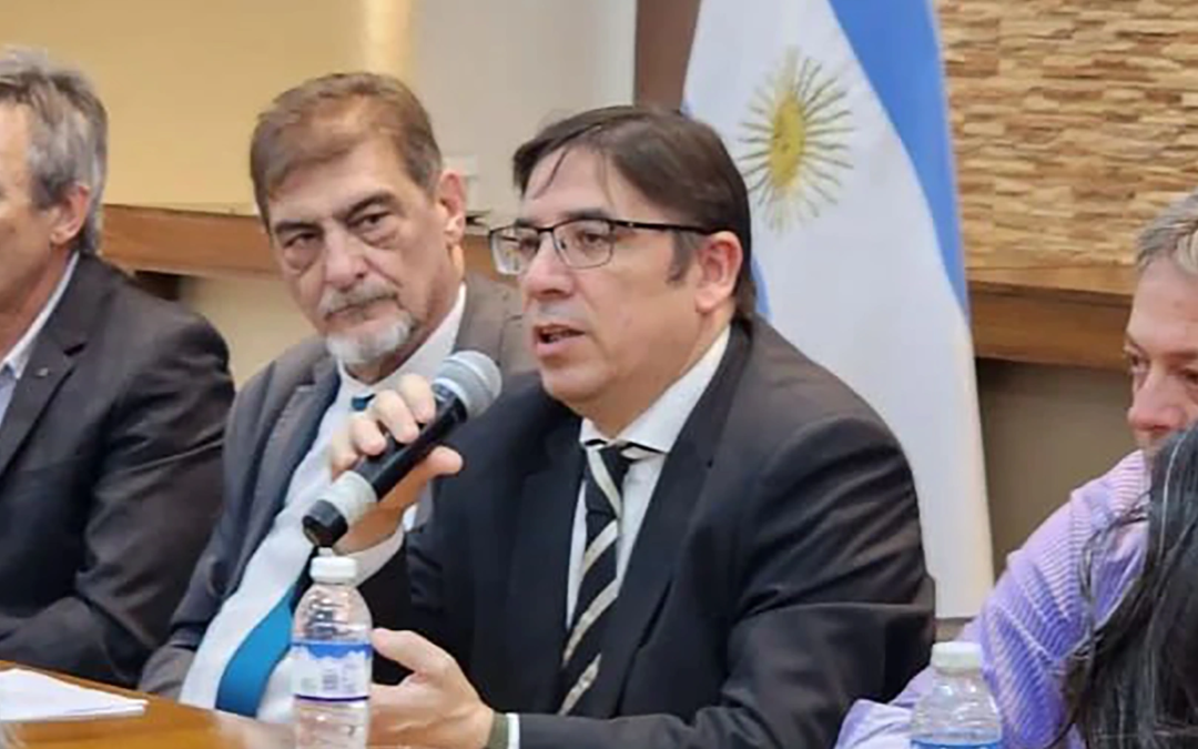 el-gobierno-anuncio-sanciones-contra-el-docente-del-nacional-buenos-aires-que-agredio-a-estudiantes