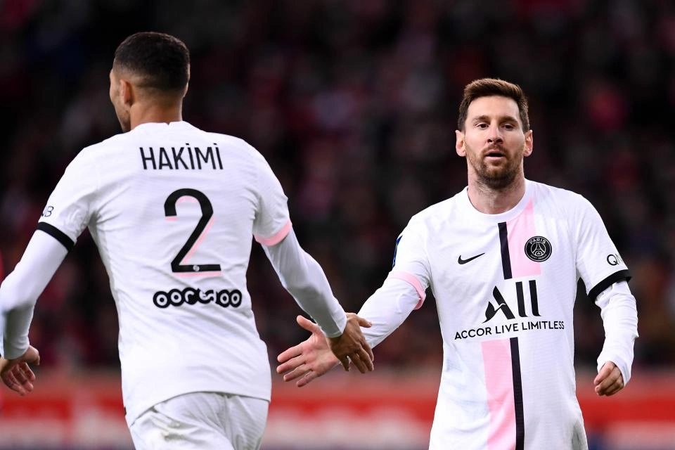 una-figura-del-psg-revelo-como-le-afecto-la-llegada-de-messi-y-se-rindio-a-sus-pies:-‘me-hacia-sentir-chiquito’