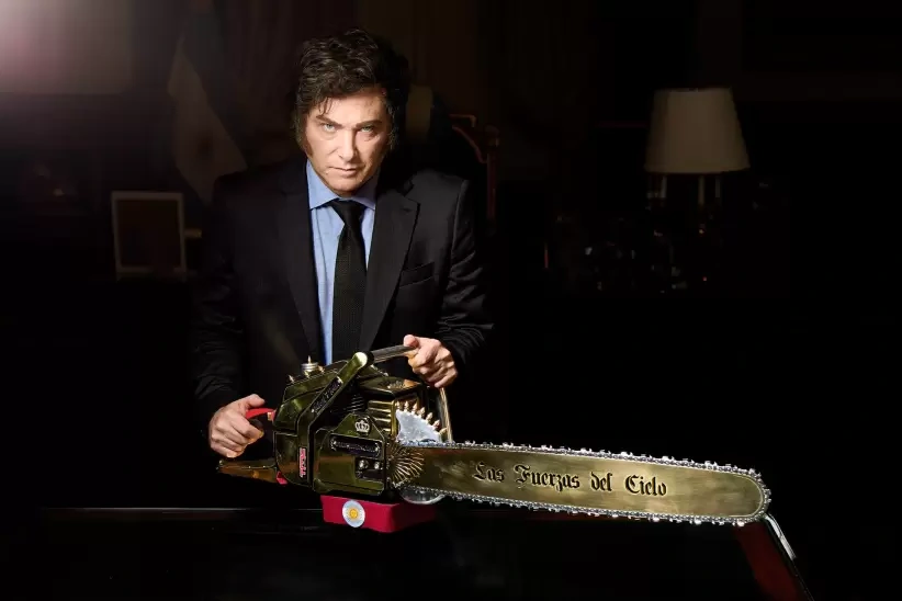 javier-milei-elimino-un-cargo-publico-cada-18-minutos-desde-su-asuncion-y-ahorro-usd$2500-millones