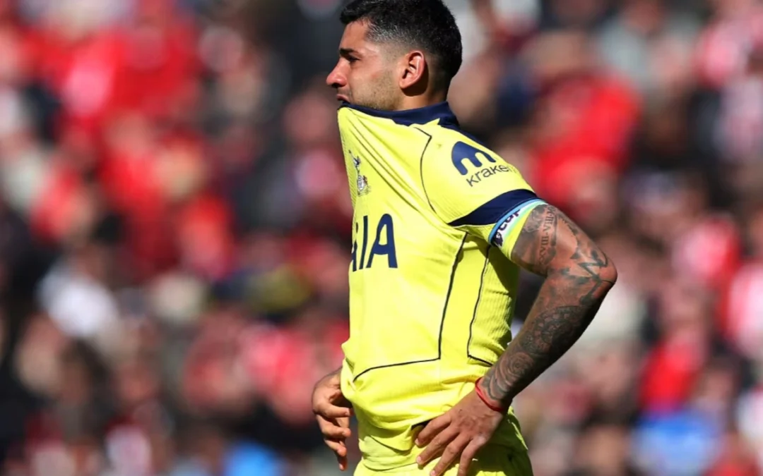 mas-alarmas-en-la-seleccion:-el-cuti-romero-se-lesiono-y-salio-entre-lagrimas-en-el-partido-del-tottenham