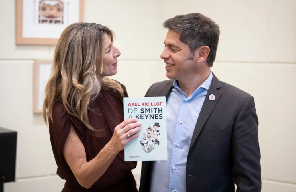 silencio-mediatico-y-pauta-millonaria:-el-trasfondo-del-viaje-de-kicillof-a-espana-con-una-comitiva-enorme