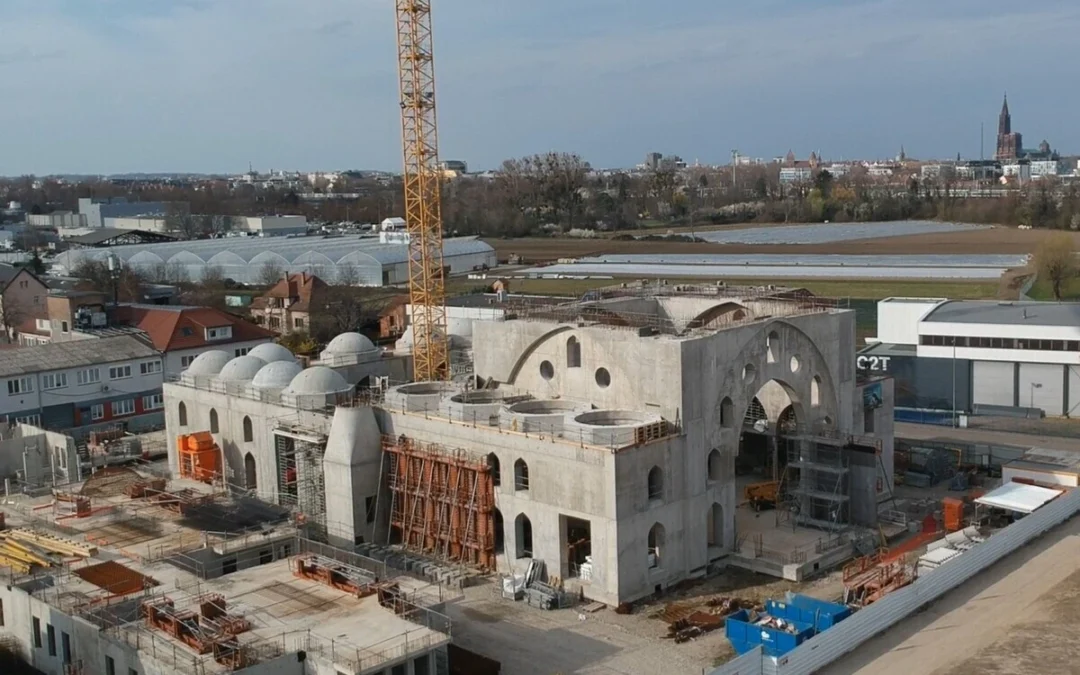 una-organizacion-vinculada-al-islam-turco-levanta-en-francia-la-mezquita-mas-grande-del-continente-europeo