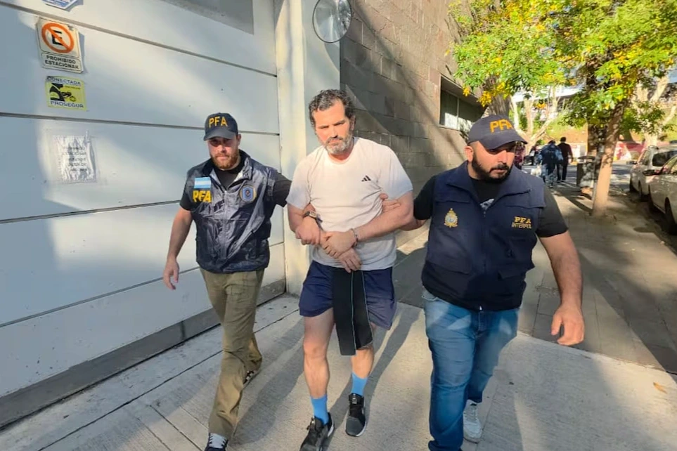 cayo-en-palermo-un-excontralmirante-mexicano-profugo-por-contrabando-internacional