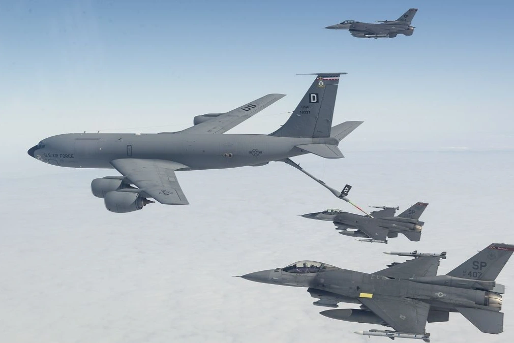 la-fuerza-aerea-argentina-anuncio-la-incorporacion-de-los-aviones-reabastecedores-kc-135-stratotanker
