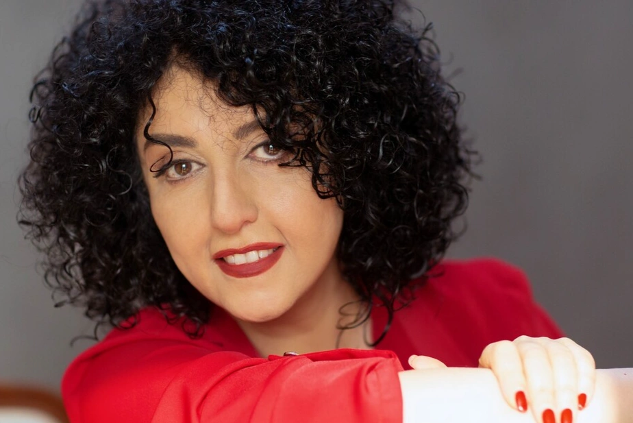 Irán dejó en estado crítico a la Nobel de la Paz Narges Mohammadi tras cinco meses detenida