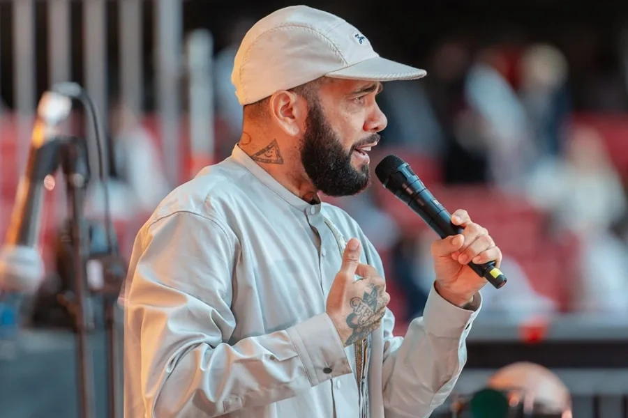 Dani Alves reapareció como predicador religioso tras haber estado preso: ‘En la cárcel Cristo me hizo libre’
