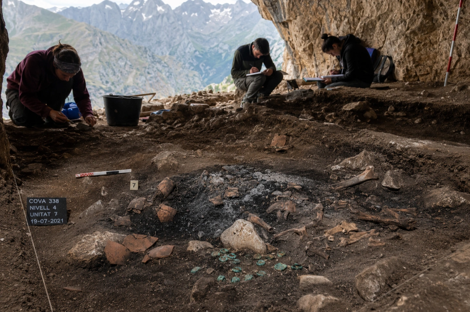 descubren-cueva-con-ocupacion-prehistorico-de-alta-montana-en-los-pirineos-espanoles