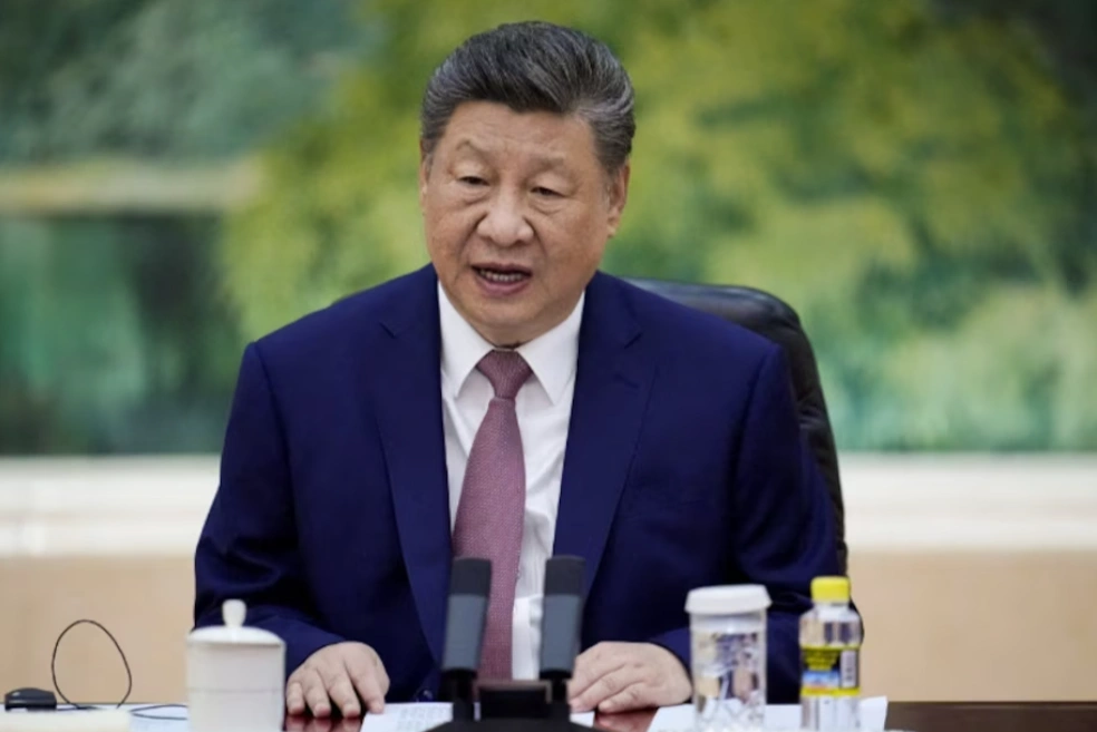 China vuelve a subir los combustibles por la crisis en Irán y la tensión global por el petróleo