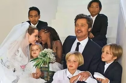 angelina-jolie-puso-en-venta-la-lujosa-mansion-en-la-que-crio-a-sus-hijos-junto-a-brad-pitt:-¿cuanto-vale?