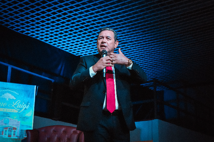 jimmy-morales-presento-su-libro-y-deslumbro-en-el-hotel-nono-luigi-de-oncativo