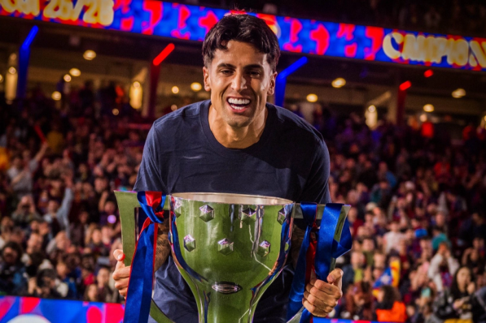 el-historico-record-que-consiguio-joao-cancelo-con-el-titulo-del-barcelona-en-laliga