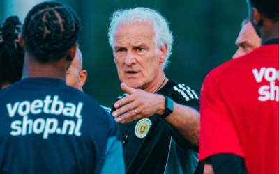 A un mes de su debut en un Mundial, Curazao se quedó sin entrenador