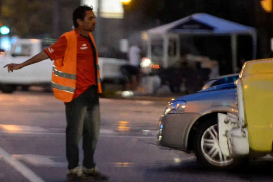 tarifazo-encubierto-en-cordoba:-el-estacionamiento-medido-podria-aumentar-hasta-un-200%