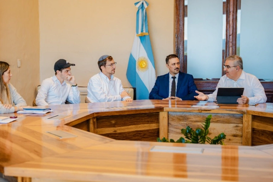 Catamarca impulsa un megaproyecto de pistachos con inversión privada y generación de empleo