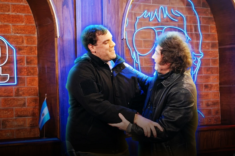 milei-visito-al-gordo-dan-y-felicito-al-profe-alvarez:-“que-paliza-le-pegaste-al-delincuente-ese”