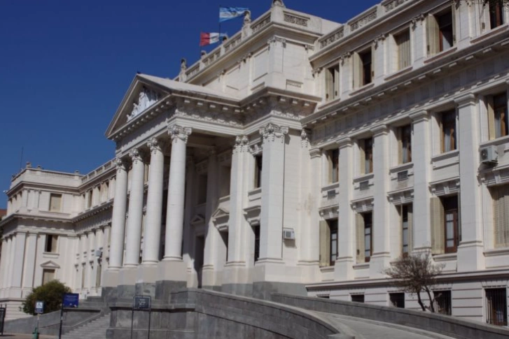 Trabajadores de la Justicia de Córdoba realizan un paro por reclamos salariales