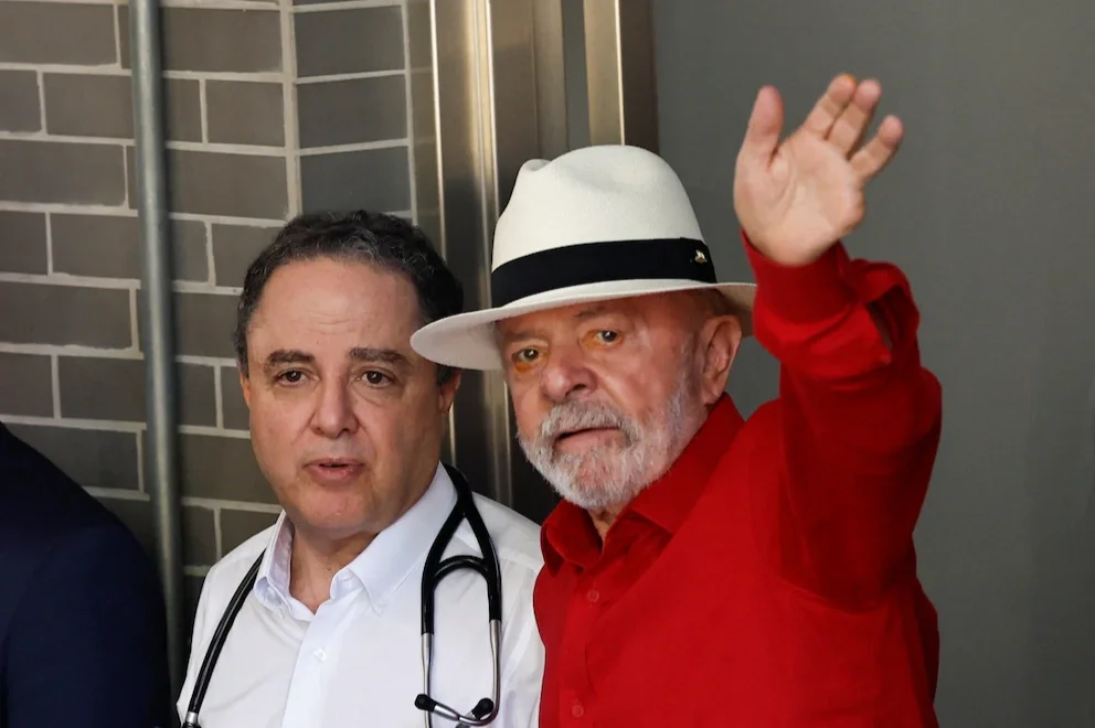 lula-da-silva-inicio-una-radioterapia-preventiva-en-medio-de-su-campana-presidencial