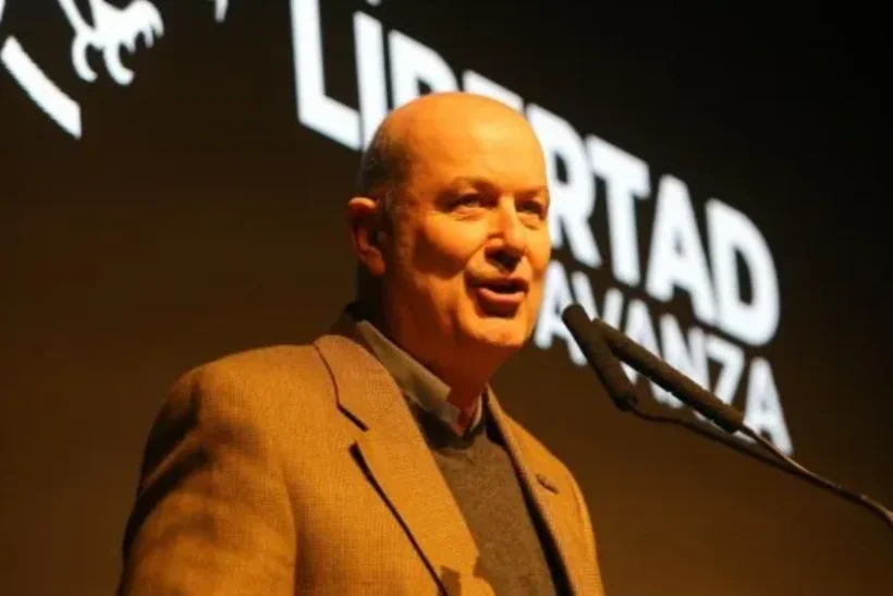 sturzenegger-pondero-un-novedoso-sistema-de-firma-digital-implementado-en-cordoba